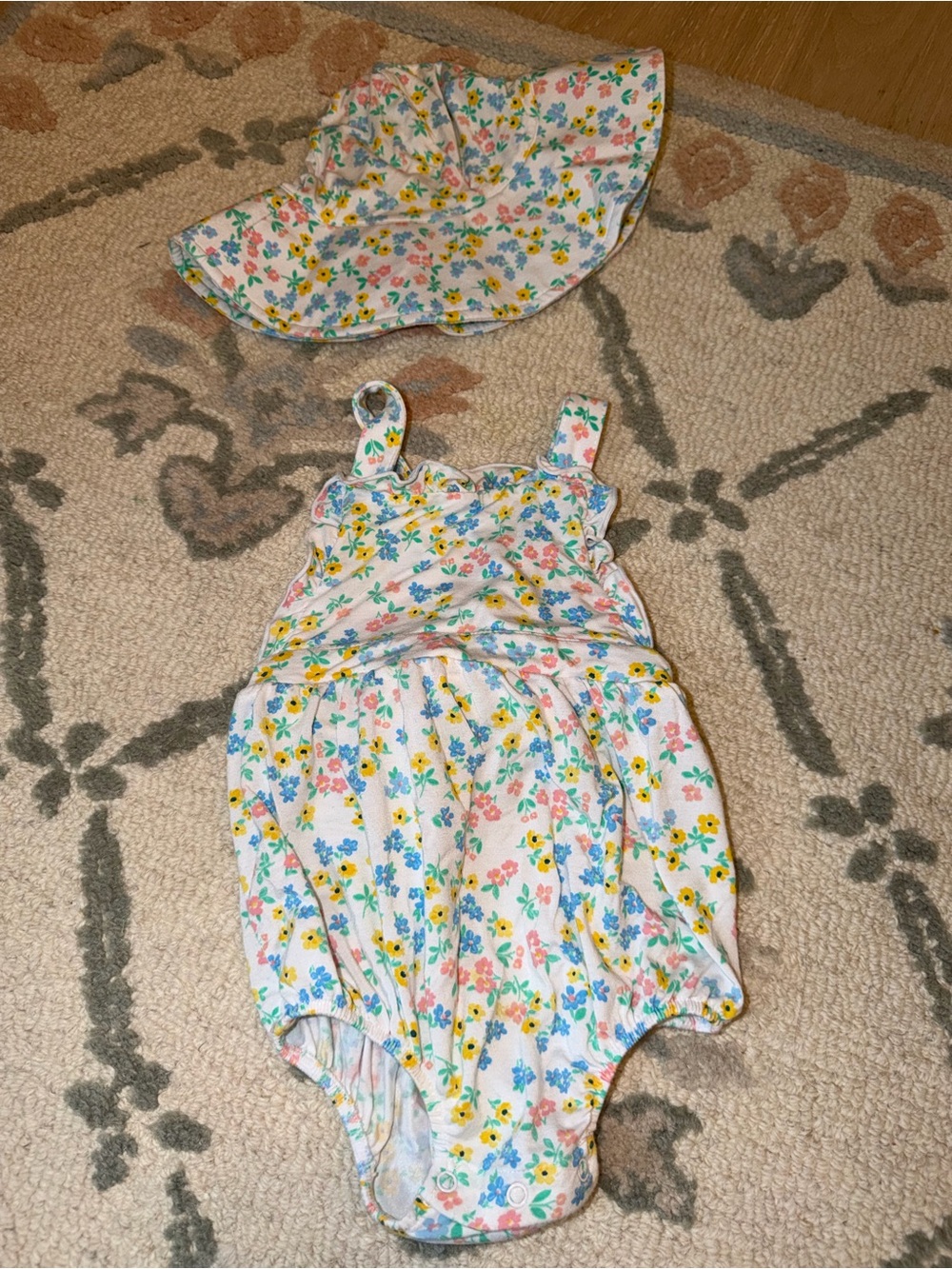 Angel Dear White Floral Swim Bodysuit with Matching Sun Hat